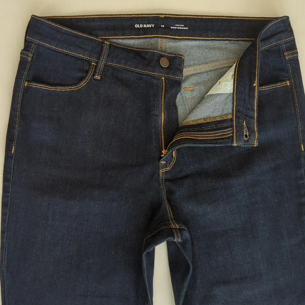 NWOT Old Navy High-Rise Wow Straight Denim Mom Jeans 14 Dark Wash Blue Pockets - Picture 7 of 13